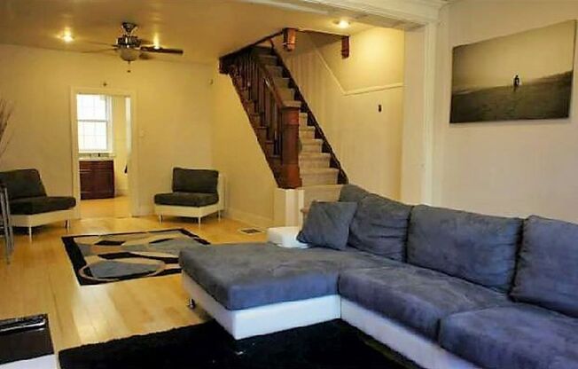 Stunning 4-Bedroom Townhouse in the Heart of Manayunk! Available NOW!