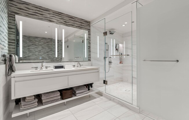 3 beds, 3.5 baths, 2,376 sqft, $30,000, Unit 10E