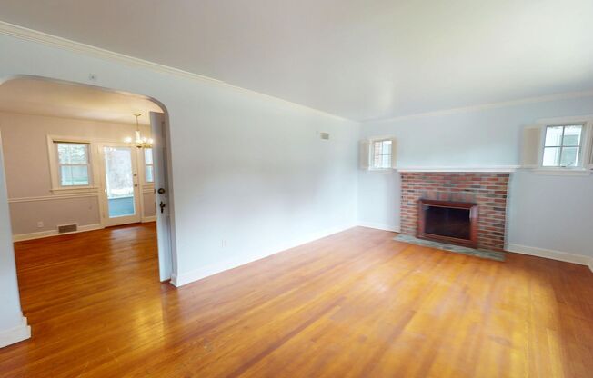 Spacious Three Bedroom Silver Spring House! Massive Backyard & Updated Kitchen!