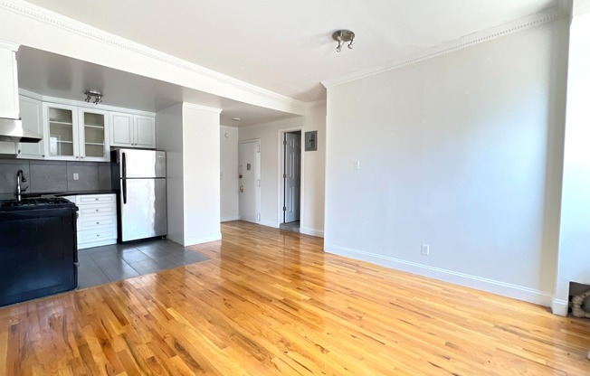 124 SMITH ST