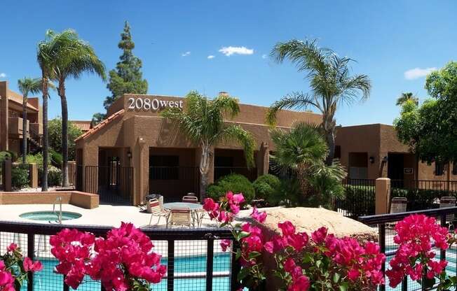 Exterior and pool of La Lomita Apartments in Tucson Arizona 2021