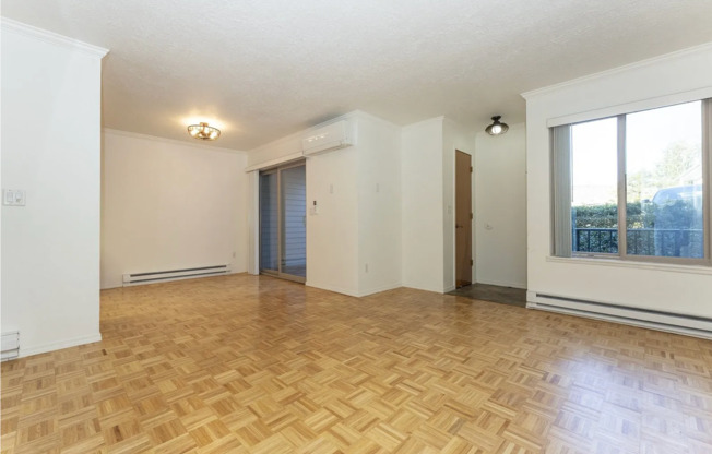 2 bed, 2 bath rental condo in Lake Oswego Mountain Park Neighborhood!