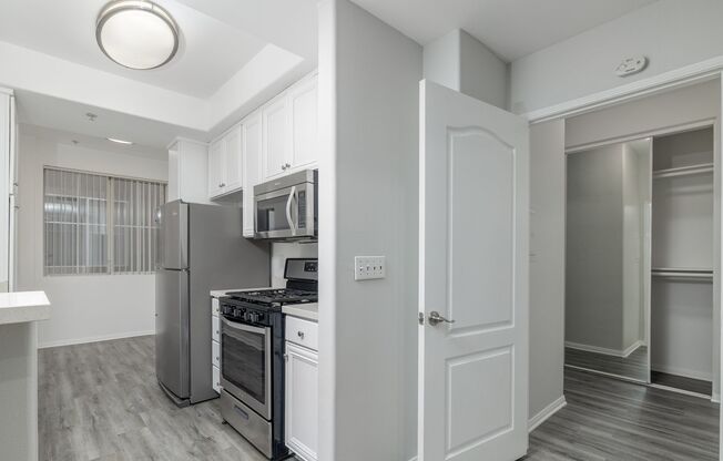 2 beds, 2 baths, 1,200 sqft, $2,998, Unit 101