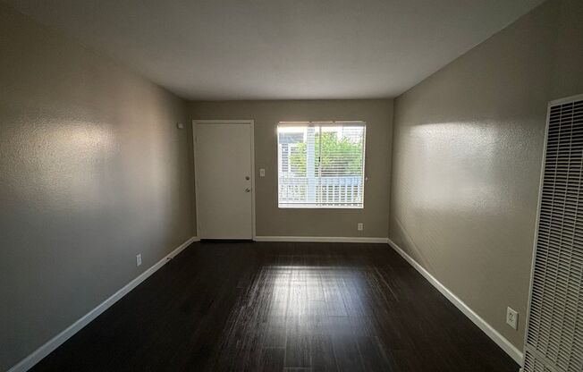 Studio, 1 bath, 455 sqft, $1,885, Unit 53-105