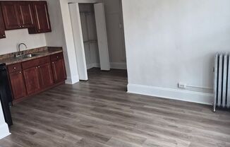 Studio, 1 bath, 300 sqft, $1,150, Unit 308