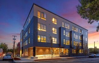 Modern & Bright 1-Bedroom w/Condo Finishes + W/D