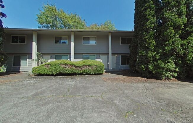 2 Bedroom 4-Plex ~ South Corvallis ~ Small Pet Friendly