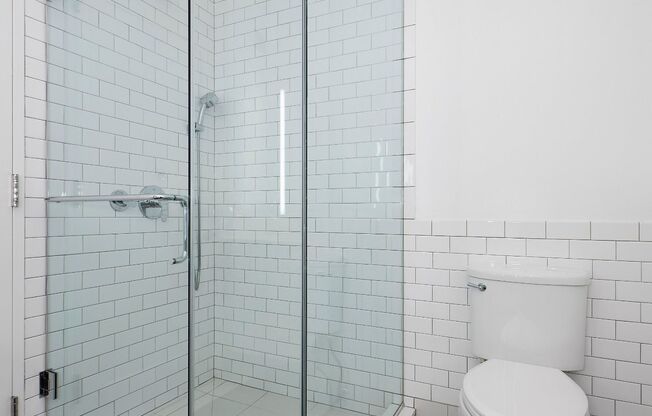 1 bed, 1 bath, 813 sqft, $5,921, Unit 3303