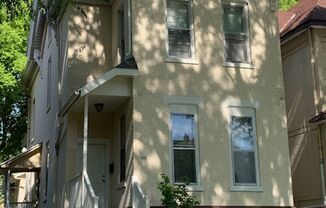 1 BD/1BA w Heat near Brady*** HALF OFF FIRST MONTH***