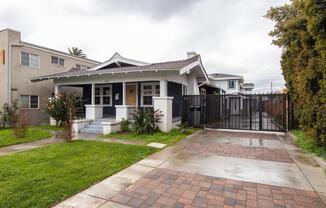 1909 GARDENA AVE