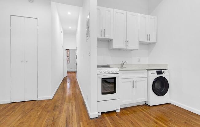 366 W 23 ST