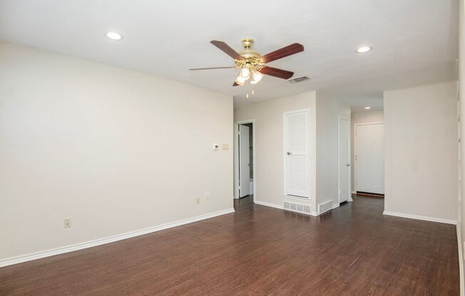 3 beds, 2 baths, $1,675