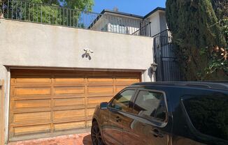 8061 Woodrow Wilson Drive