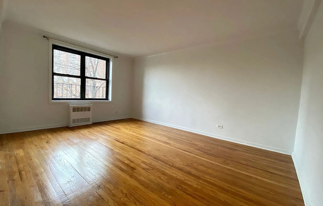 295 BENNETT AVE