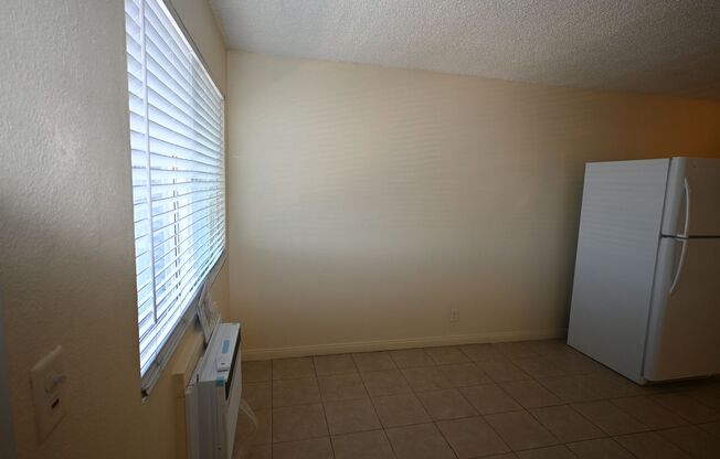 3021 E Carey Ave #5 - 1 Bed Apartment - NO PETS