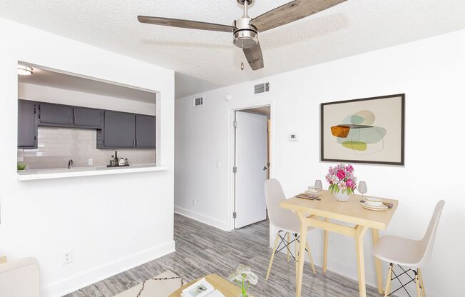 1 bed, 1 bath, 524 sqft, $1,099, Unit 221