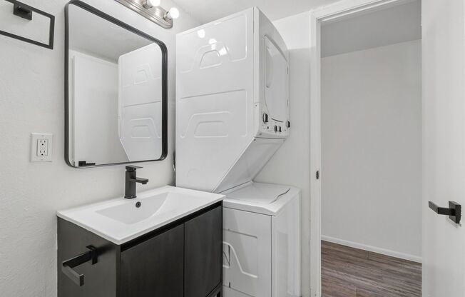 3 beds, 2 baths, 1,026 sqft, $1,849, Unit 227