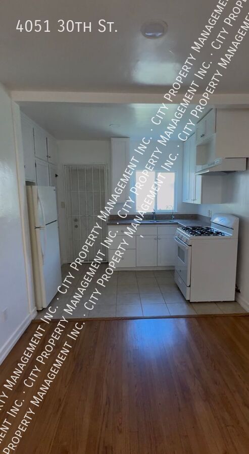 4051 30 ST