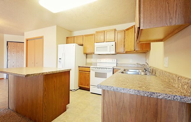 2 beds, 1 bath, 991 sqft, $895, Unit 205