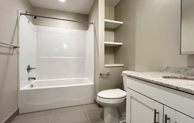 1 bed, 1 bath, 789 sqft, $1,700, Unit UNIT 614