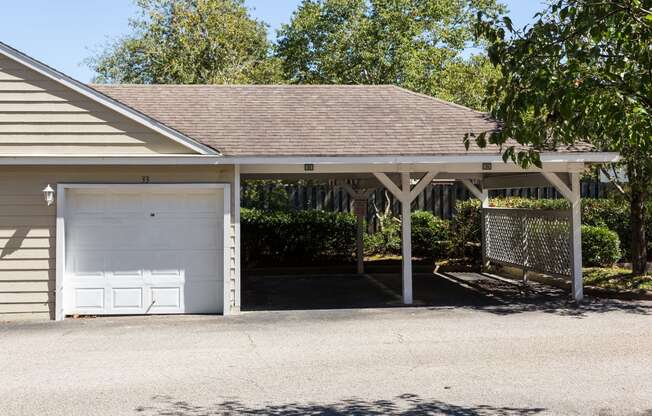 Covered parking and garages available at Lenox Gates in Mobile, AL