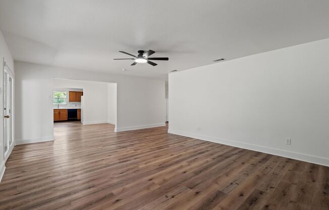 1014 Fm 1441, Bastrop, Texas 78602