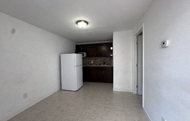 3427 NW 101 ST