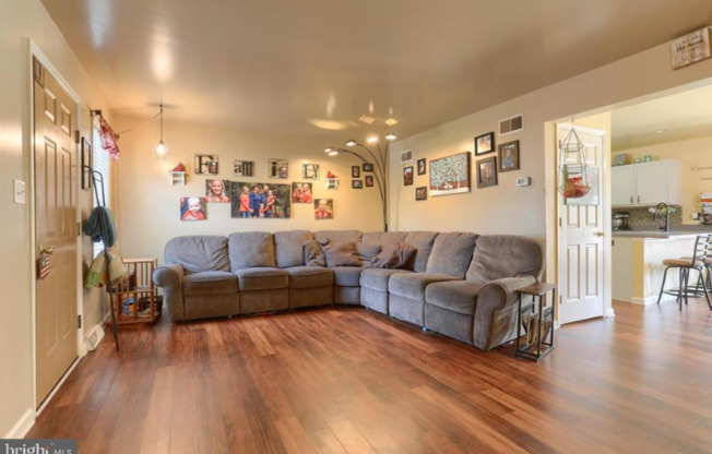 336 LIGHTHOUSE DR