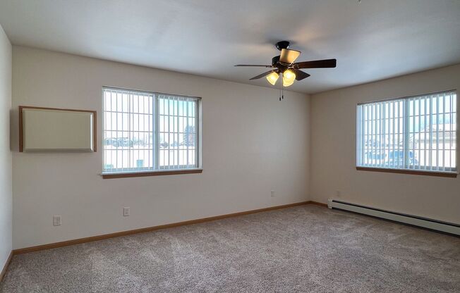 2 beds, 1 bath, 1,248 sqft, $1,430, Unit ML 530-04