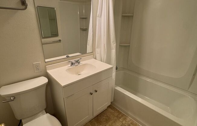 1 bed, 1 bath, $1,295, Unit 21