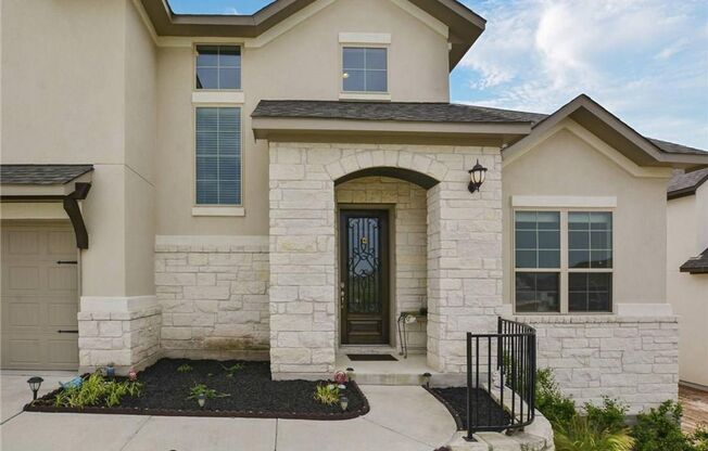Stunning 2-story 4 bedroom - Available early July!