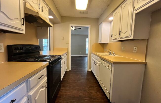 2 beds, 2 baths, $1,795