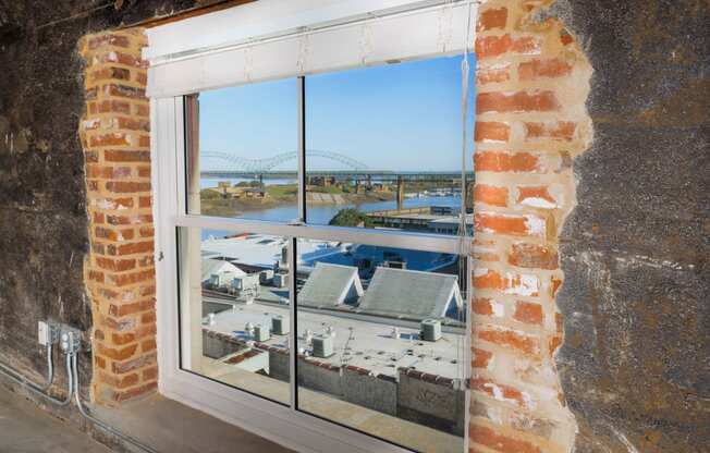 OUR DOWNTOWN MEMPHIS APARTMENTS