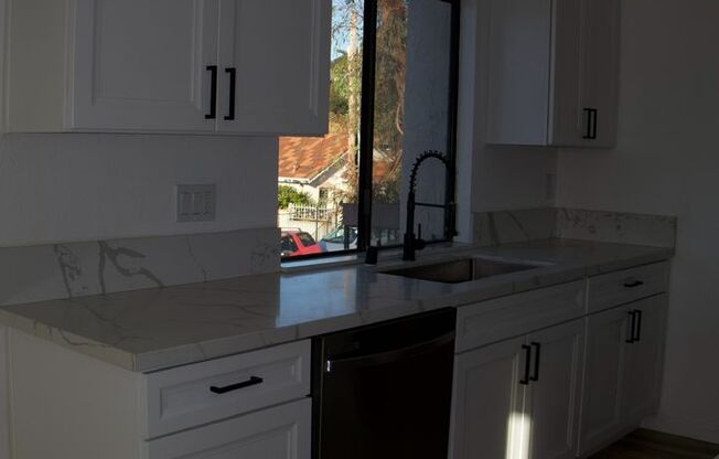 2 beds, 2 baths, $2,495, Unit # 18