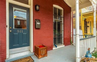 Large 2 Story House, Large Fenced In Yard, Wood Floors, Central Air, Quiet Community