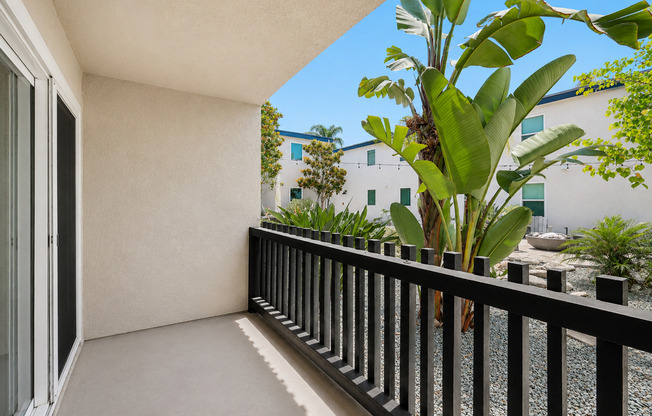 2 beds, 1 bath, 650 sqft, $2,695, Unit 5