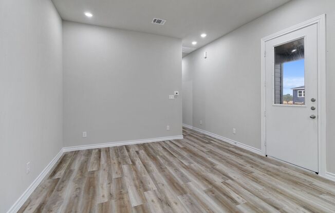 3 beds, 2.5 baths, 1,380 sqft, $1,849, Unit 9193 Dietz Elkhorn Rd Unit 201