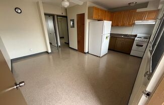 2 beds, 1 bath, $1,875, Unit # 3