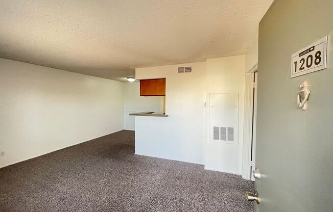 1 bed, 1 bath, 532 sqft, $740, Unit 1208