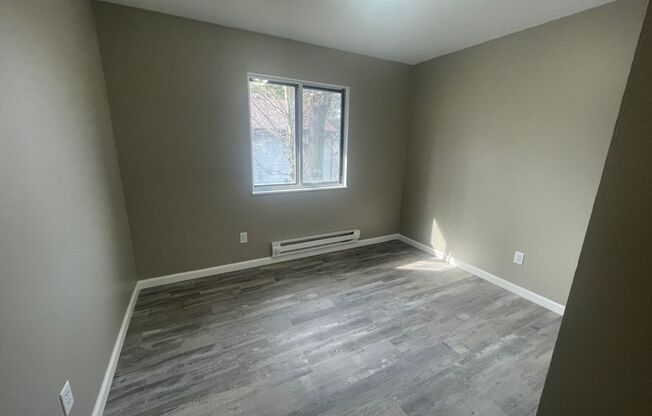 2 beds, 1 bath, 700 sqft, $874, Unit 863