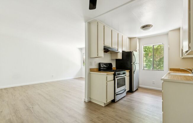 Newly Renovated 1BD Condo Available Soon!  ALL Utilities Included!!!