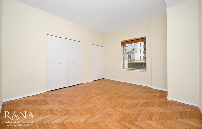 1 bed, 2 baths, 886 sqft, $6,500, Unit 22G