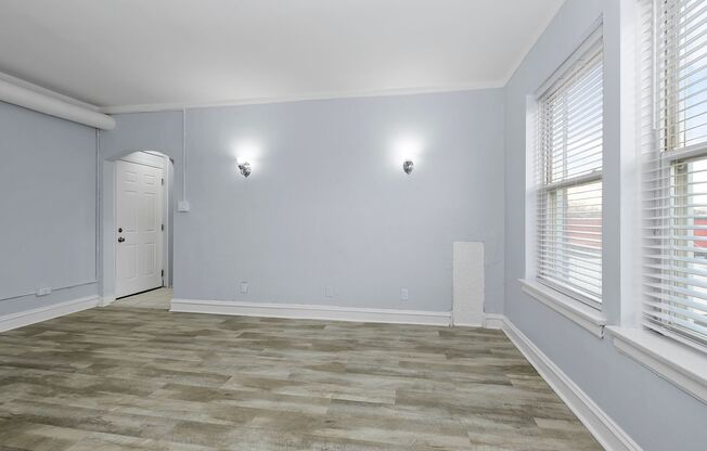 2324 W 111th