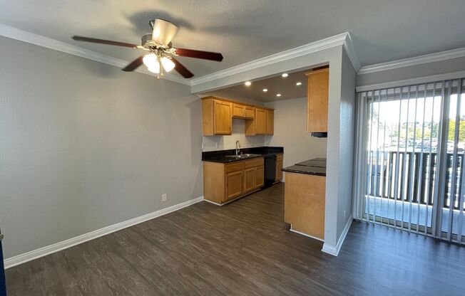 2 beds, 2 baths, 980 sqft, $2,995, Unit 819-22