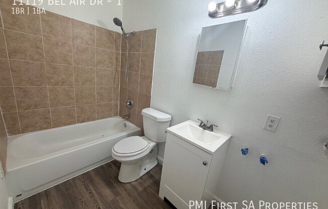 11119 BEL AIR DR