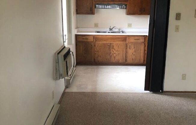 1 bed, 1 bath, 675 sqft, $999, Unit 7910 - 5