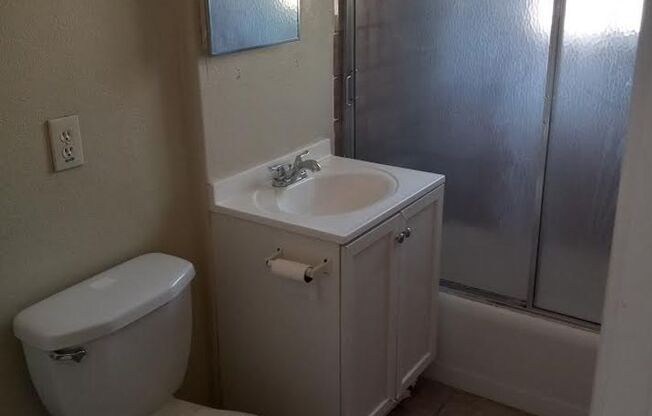 Two Bedroom Duplex in Downtown 29 Palms!