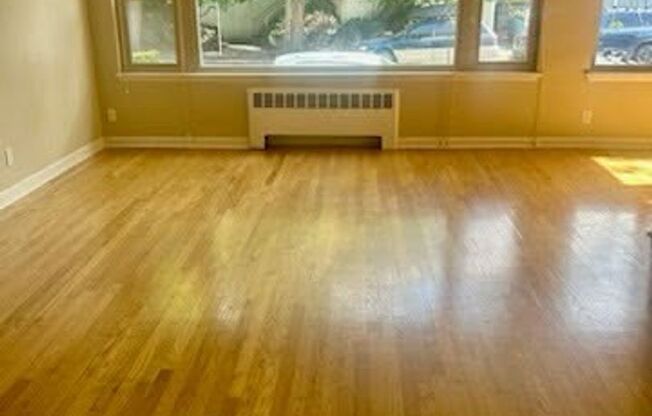 1 bed, 1 bath, 560 sqft, $1,750, Unit 202