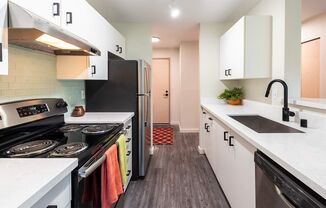 1 bed, 1 bath, 606 sqft, $1,850, Unit 208