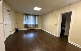 126 GODDARD AVE